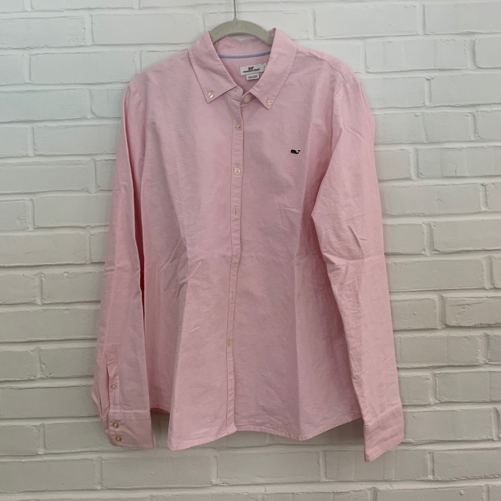 Vineyard vines pink button down